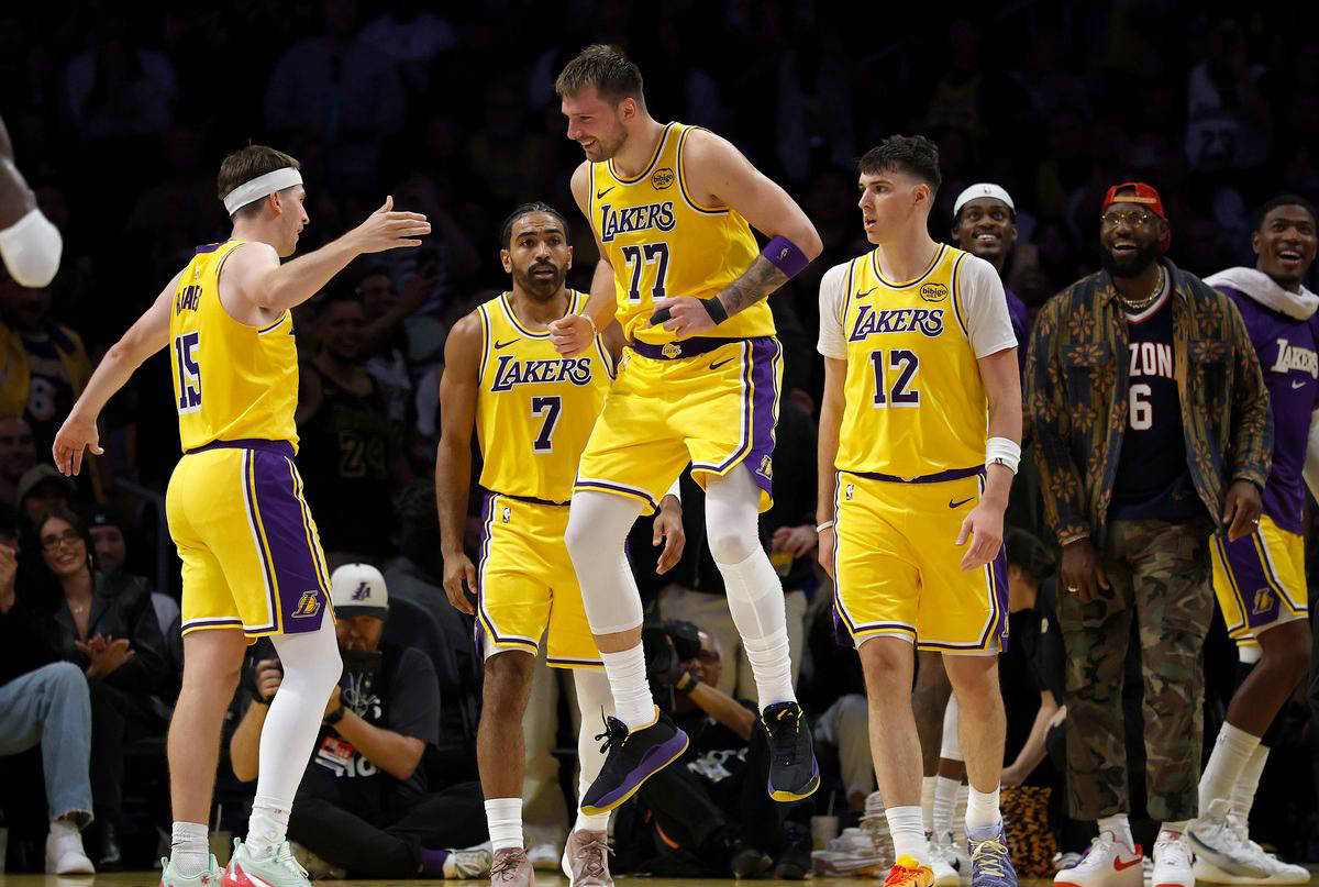 NBA赛事分析:黄蜂激进踢法考验湖人调整能力